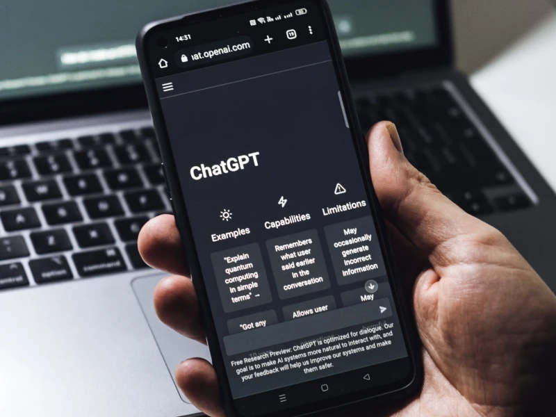 چه تفاوتی بین نسخه رایگان و ChatGPT Plus وجود دارد؟ چه کسی باید از نسخه رایگان استفاده کند؟