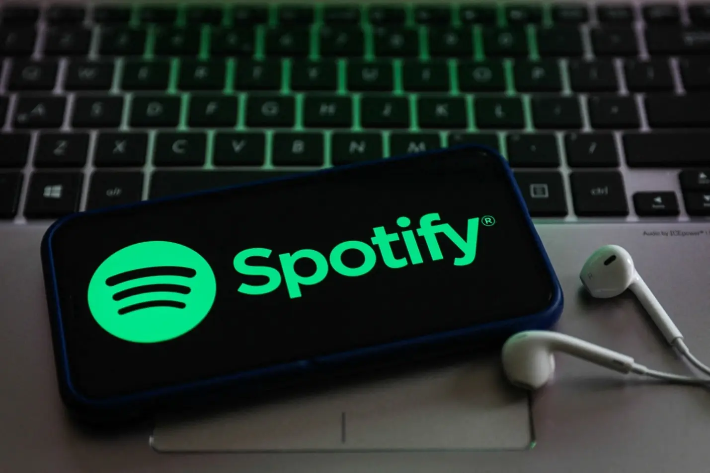 ?why does spotify give a proxy error
